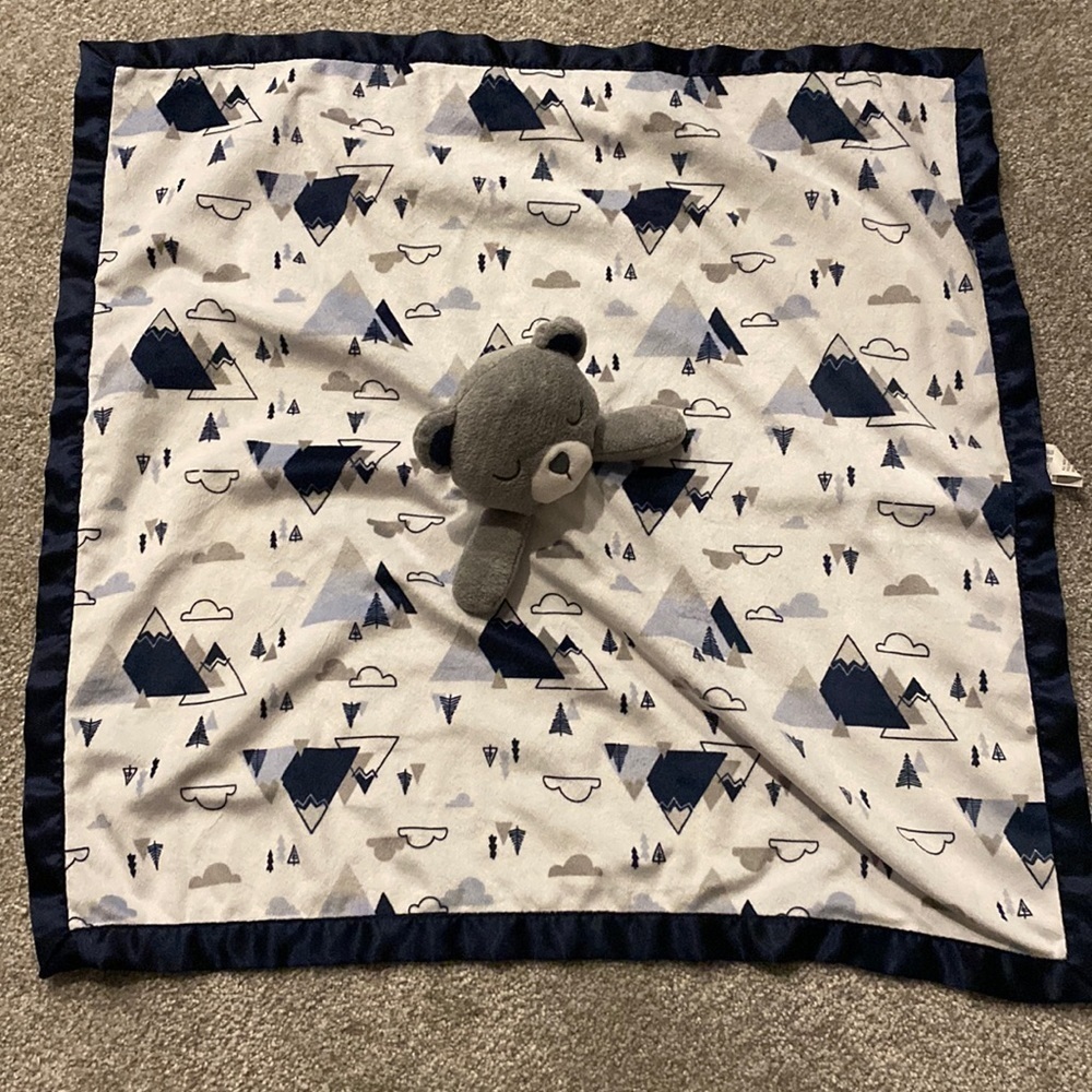 Cozy Bear Print Kids Blanket